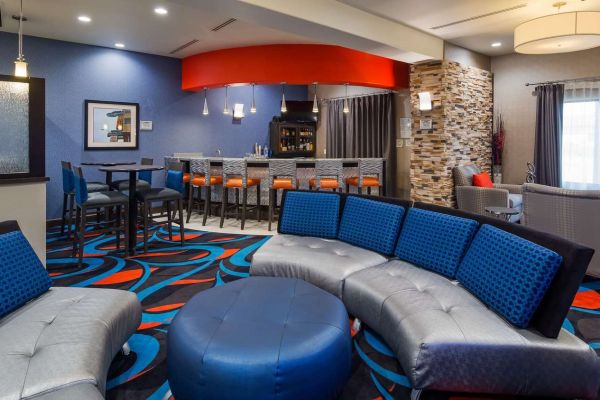 BEST WESTERN PLUS ARDMORE INN (Ardmore)
